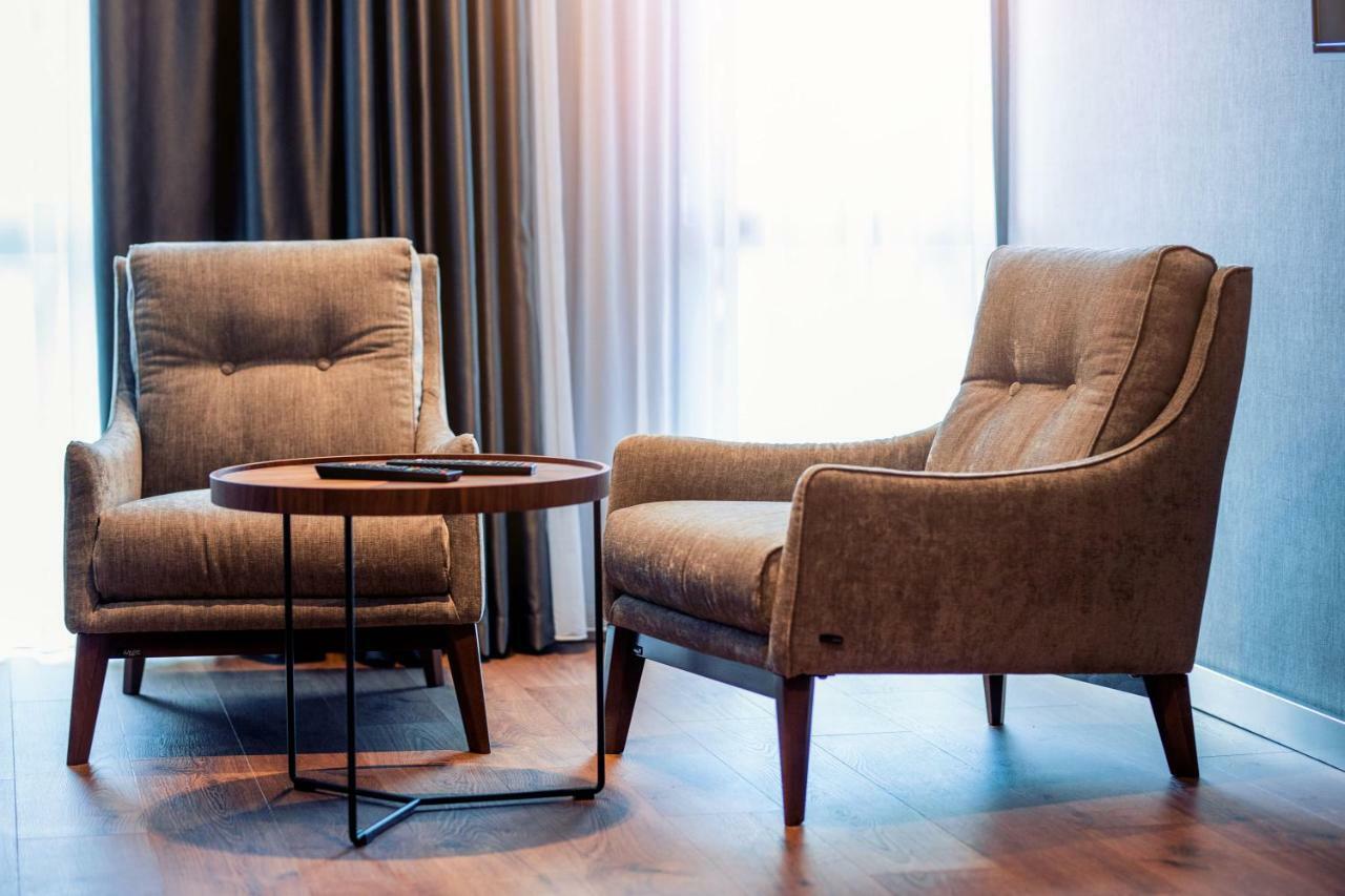 Seraphine Plaza Peje Dış mekan fotoğraf