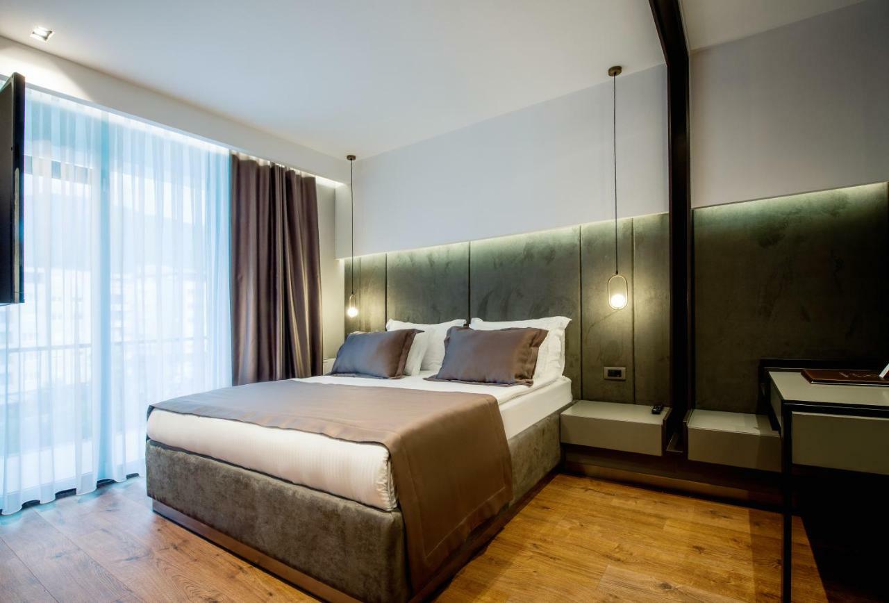 Seraphine Plaza Peje Dış mekan fotoğraf